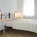 Oda ve Kahvaltı Nel
